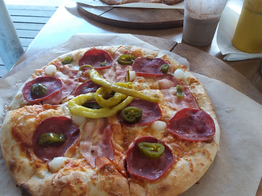 River Pizza
