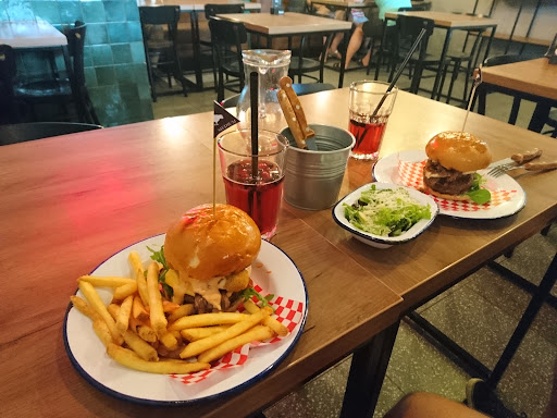 Archie's Burger