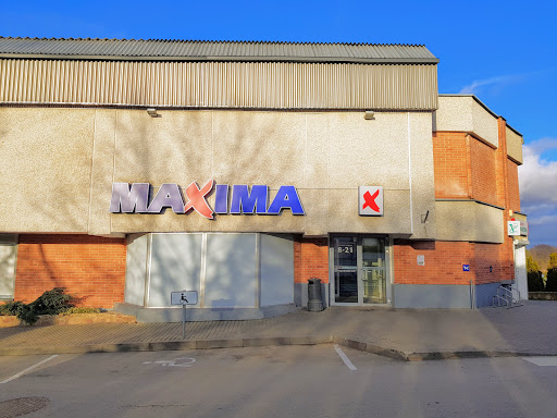 Maxima X