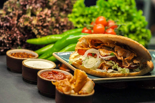RUCOLA kebab & pizza