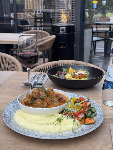 Hill bistro