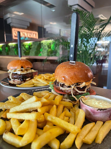 Central grill & lounge